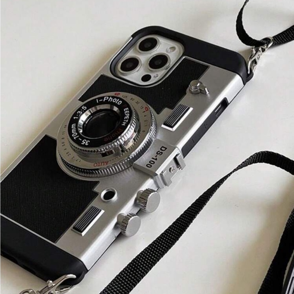 Fool your friends… looks like a camera but it’s a phone case.😀 - Picture 2 of 2